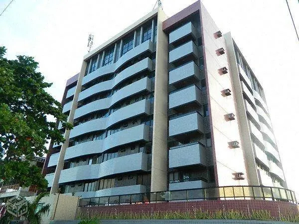 Apt mobiliado com piscina