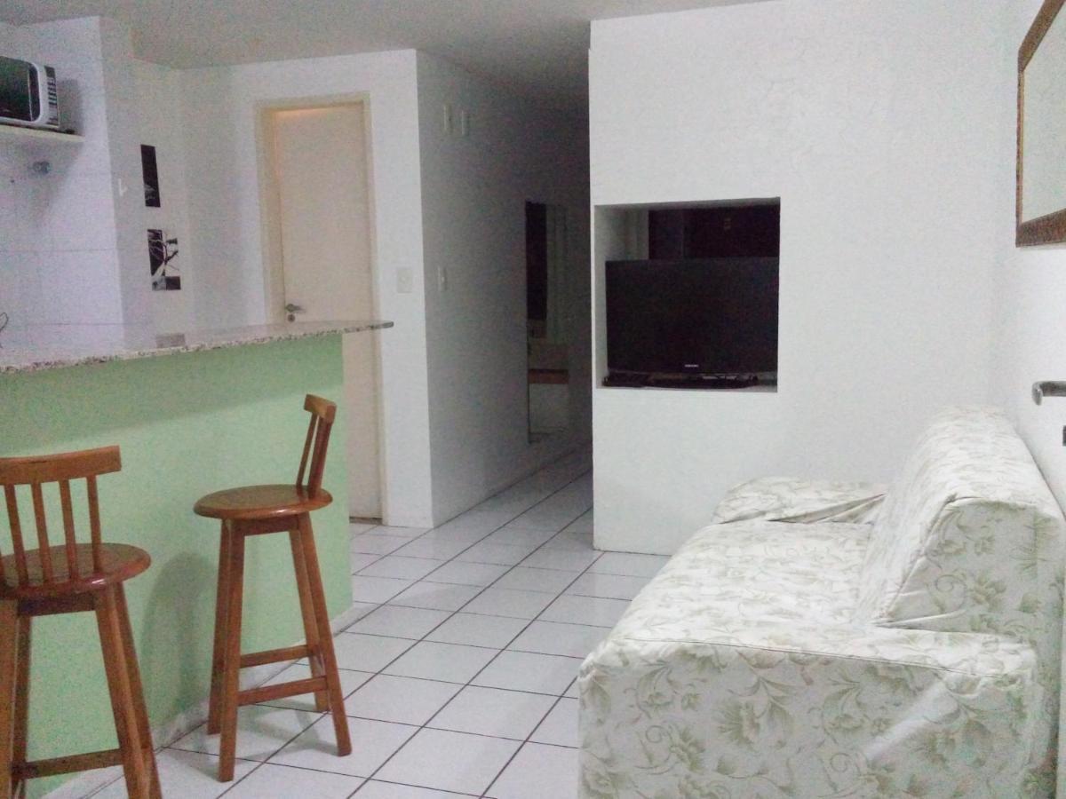 Apartamento Mobiliado Com Piscina *